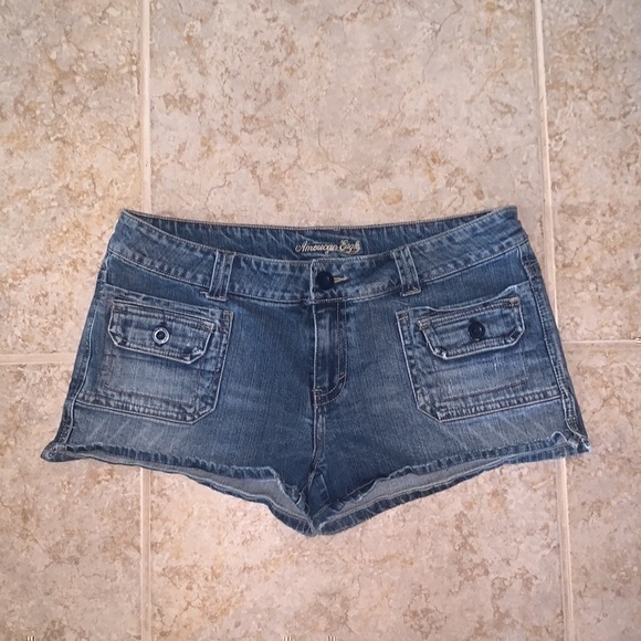 American Eagle Outfitters Denim - Vintage American Eagle Distressed Denim Shorts​